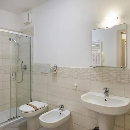 Apartment Comfy Near The Harbor By Wonderful Italy *
